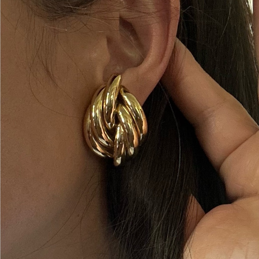 Elegant Gold-Tone Knot Earrings